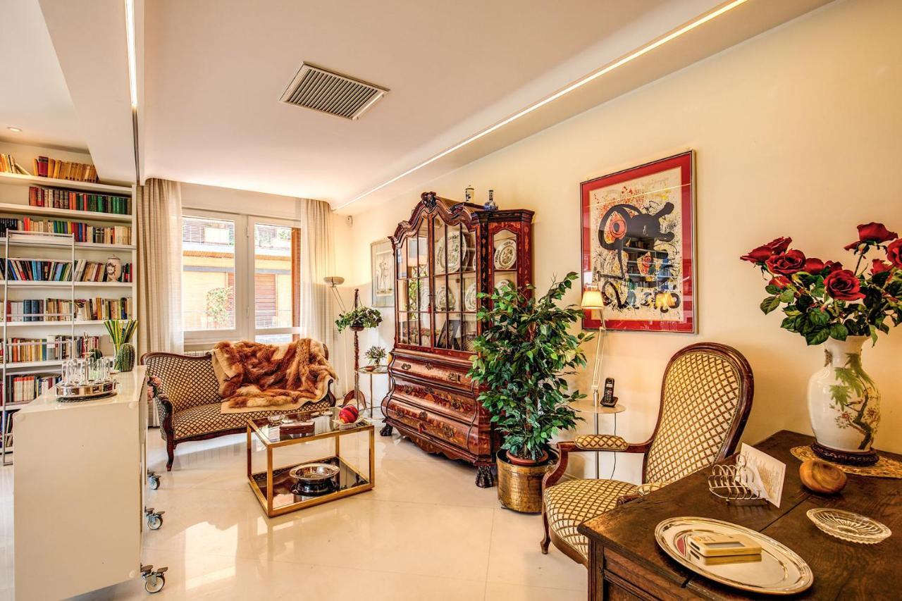 Terrazza Piccolomini: Elegant Apartment Stunning View Over Rome/St Peter'S Dome Экстерьер фото