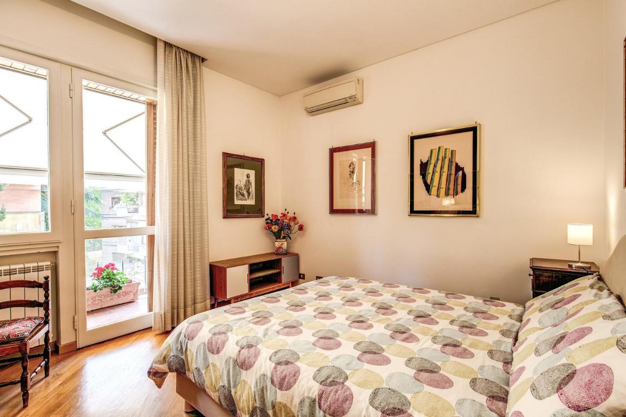 Terrazza Piccolomini: Elegant Apartment Stunning View Over Rome/St Peter'S Dome Экстерьер фото